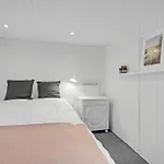 別荘 3 Bedroom Gorgeous In オルダー