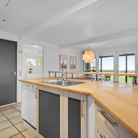 3 Bedroom Gorgeous In 펜션