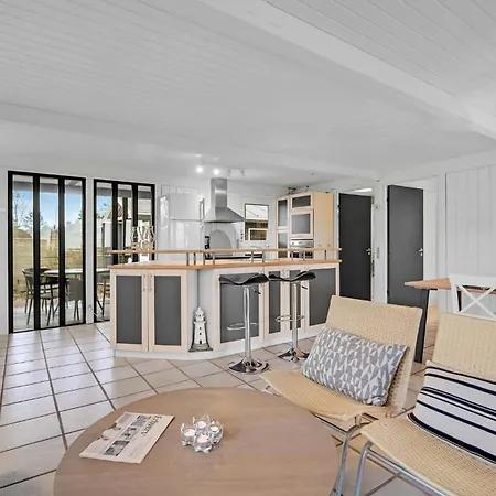 펜션 3 Bedroom Gorgeous In