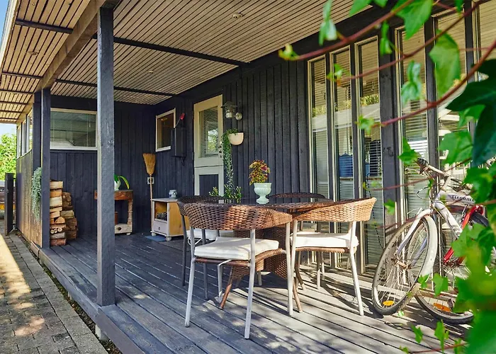 3 Bedroom Gorgeous In Feriehus