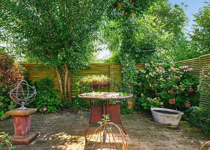 3 Bedroom Gorgeous In *